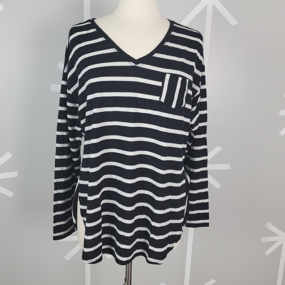 Plus Size 14/16 Black and White Strip Blouse